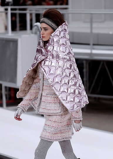 See Every Single Look from the Space-Themed Chanel Fall 2017 Runway