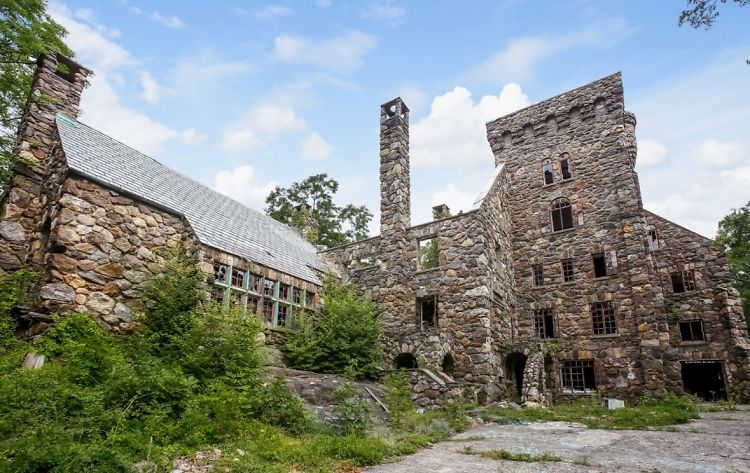buying abandoned castle