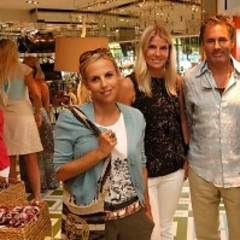 Hamptonites Shop For A Cause At Tory Burch