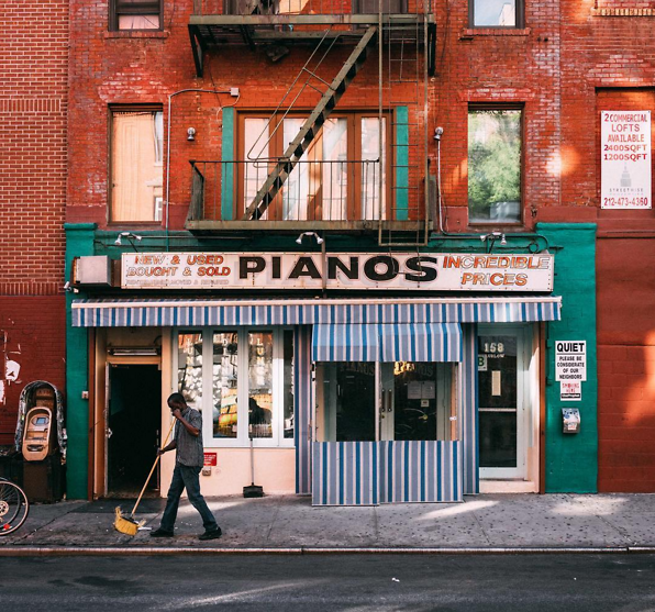 PIANOS