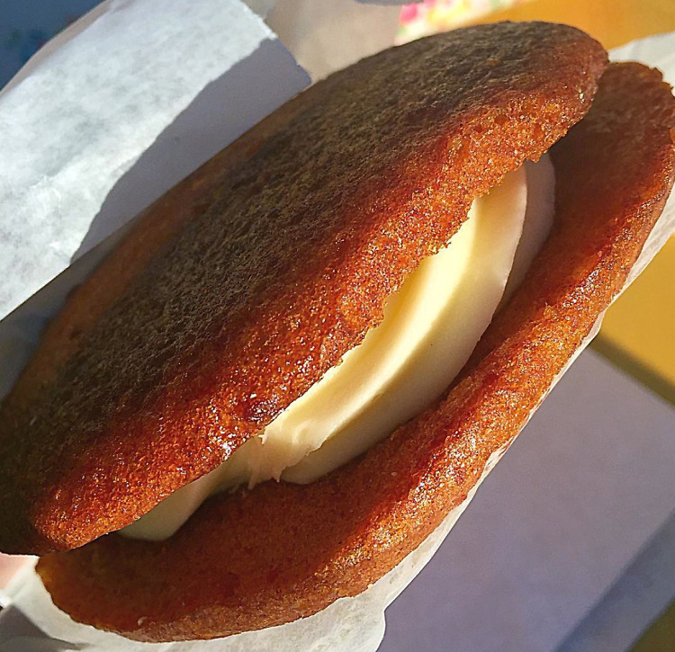 10 Foods You Can Only Find At Disney Theme Parks