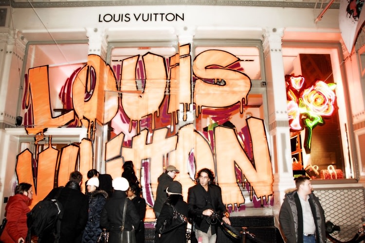 Louis Vuitton Fetes Stephen Sprouse - FashionTribes.com