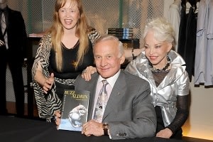 Lisa Cannon, Buzz Aldrin, Lois Aldrin