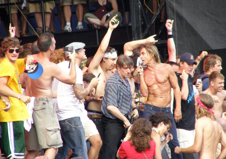 The 8 Most Outrageous Moments In Lollapalooza History