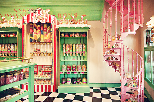 7 Retro NYC Candy Stores To Satisfy Your Love For Vintage