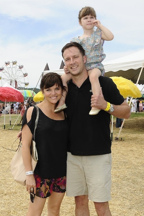 Tiffani Thiessen, Brady Smith, Harper Renn Smith