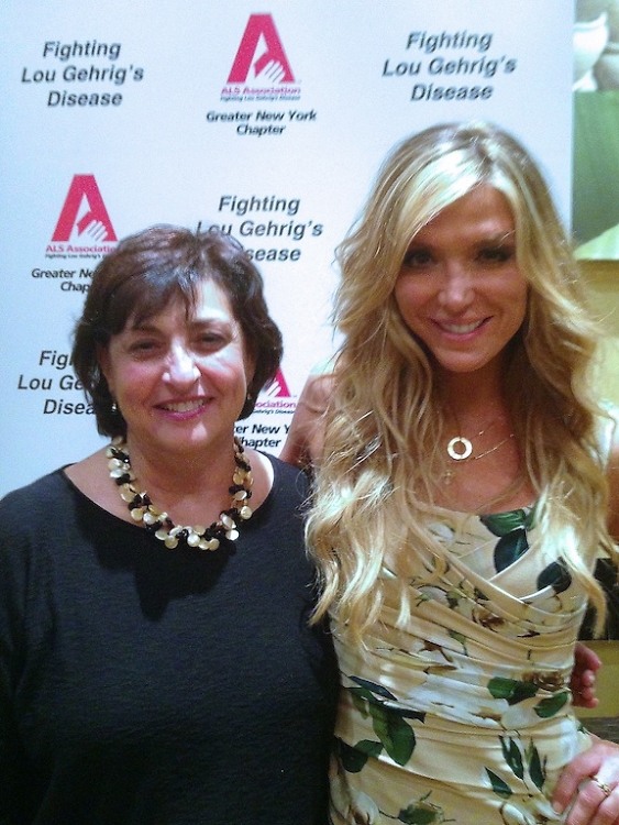 Dorine Gordon, Debbie Matenopoulos 