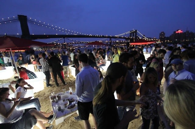 Nyc Beer Gardens Our 2013 End Of Summer Drinking Guide