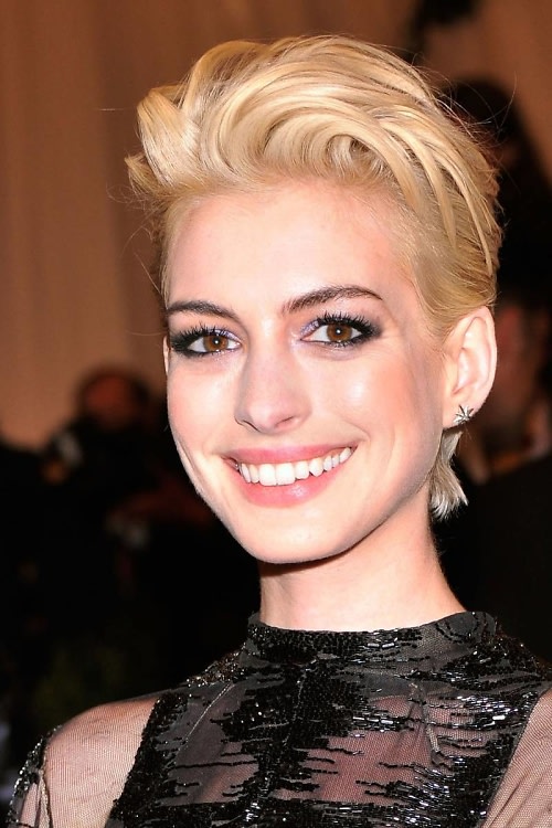 Anne Hathaway Hairstyles Hair Cuts and Colors