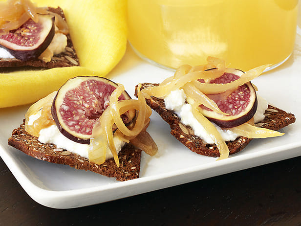 Mustard Onion Jam Crackers With Figs