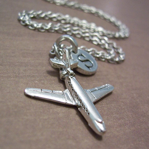 airplane-charm-necklace