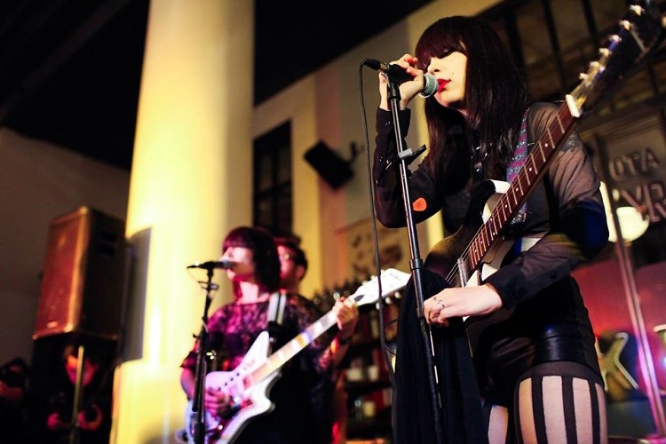 Dum Dum Girls