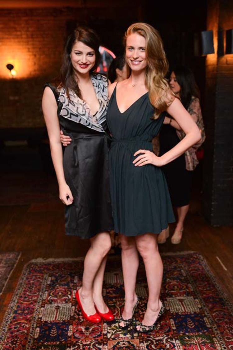 Lily Lane, Julie Henderson