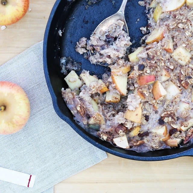 Cinnamon and Apple Baked Oatmeal