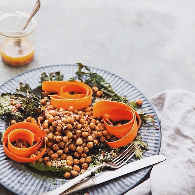 spicy chickpea + crispy kale salad with chili garlic marinated carrots