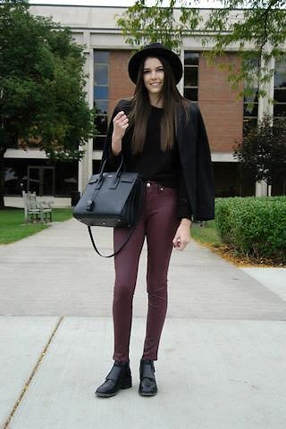 College Fashionista Outfit