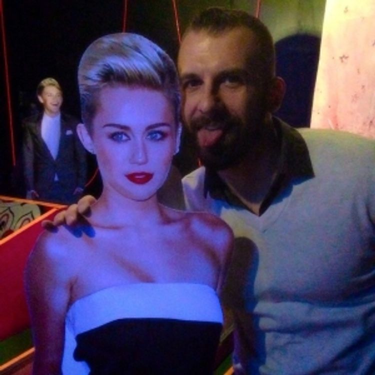 Miley Cyrus, Topher Snyder