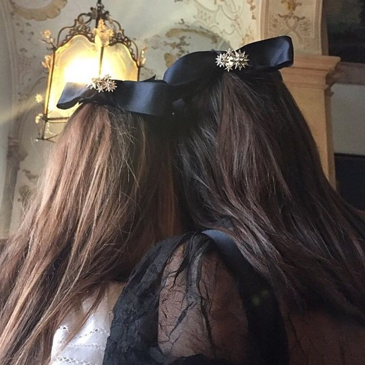 Cara Delevingne, Kendall Jenner