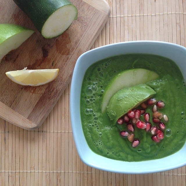 Raw Spinach Apple Soup