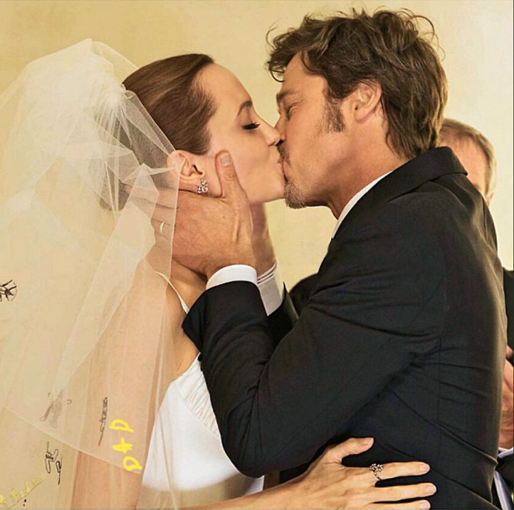 Angelina Jolie and Brad Pitt Wedding