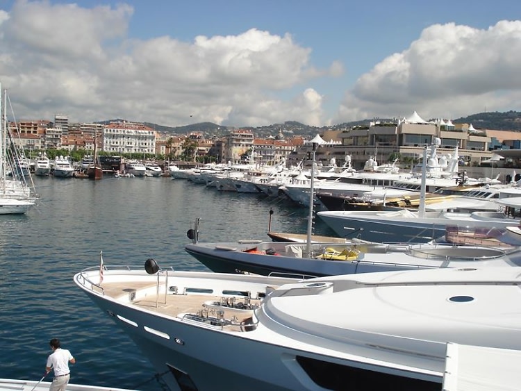 An Insider's Guide To The Most Luxurious Yachts At Cannes