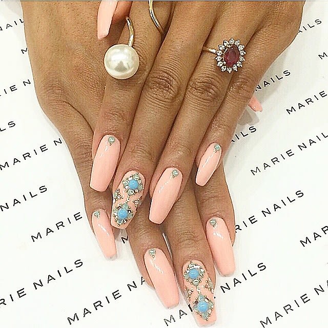 Marie Nails