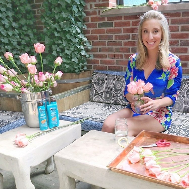 Julia Dzafic Of Lemon Stripes Shares The Secrets Of Her Colorful Lifestyle With The Help Of Hawaiian Tropic