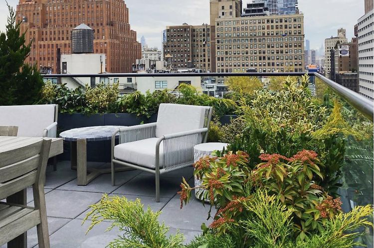 10 Chic Pieces To Upgrade Your Small Outdoor Space