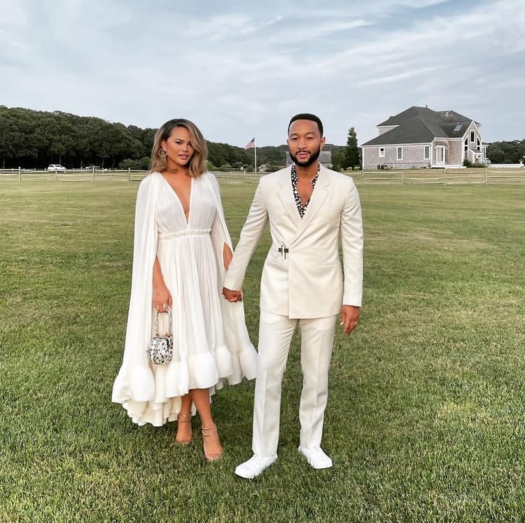 Celebrities Take Over Martha's Vineyard For Barack Obama's Big 60th ...