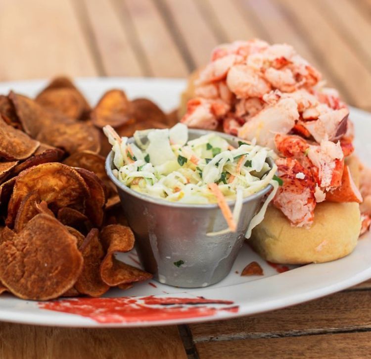 Market Price Madness! Here's The Cost Of Every Lobster Roll In The Hamptons