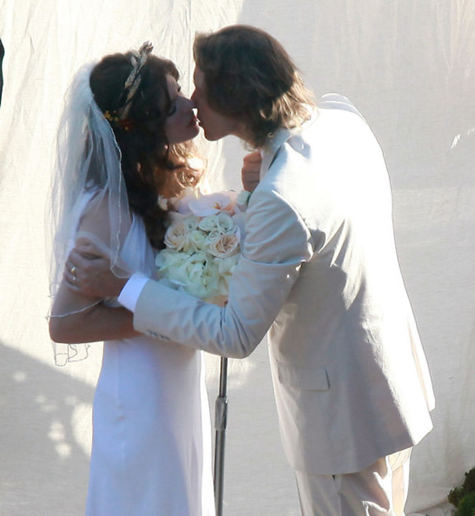 The GofG Wedding Party: Milla Jovovich Marries Paul Anderson