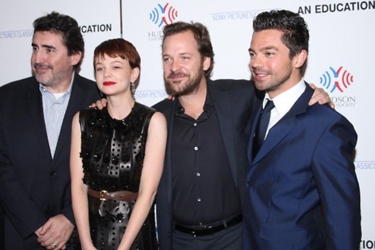 Peter Sarsgaard And Maggie Gyllenhaal Turn Out For Premiere Of 