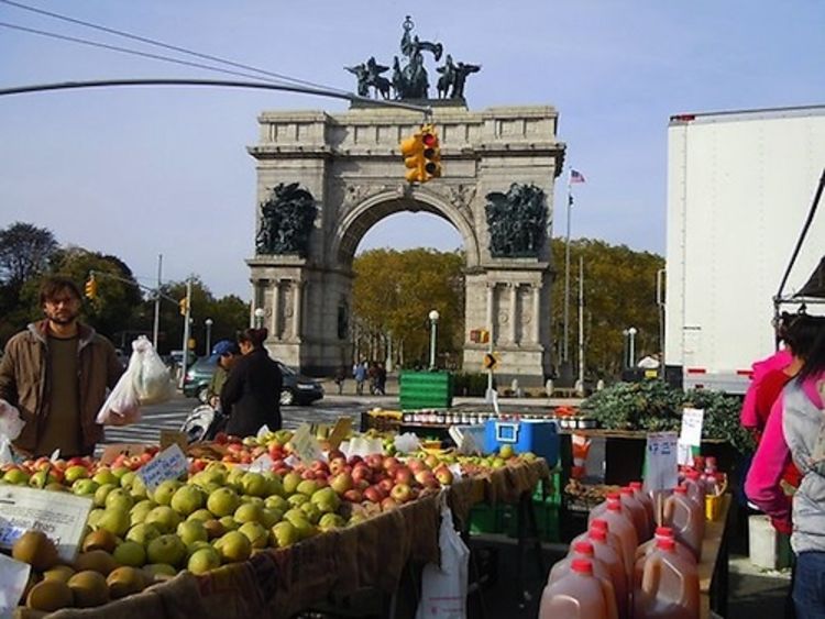 Shop Local Best Farmers' Markets In NYC