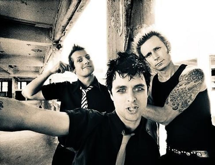 ALERT Green Day Is Playing The Echoplex Tonight (& Tickets Haven't