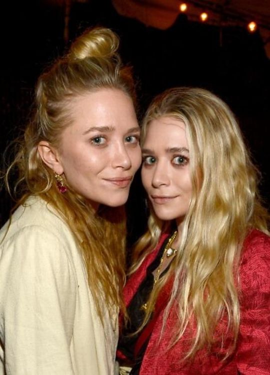 Johnny Depp, Olsen Twins & More Come Out For Surprise Rolling Stones ...