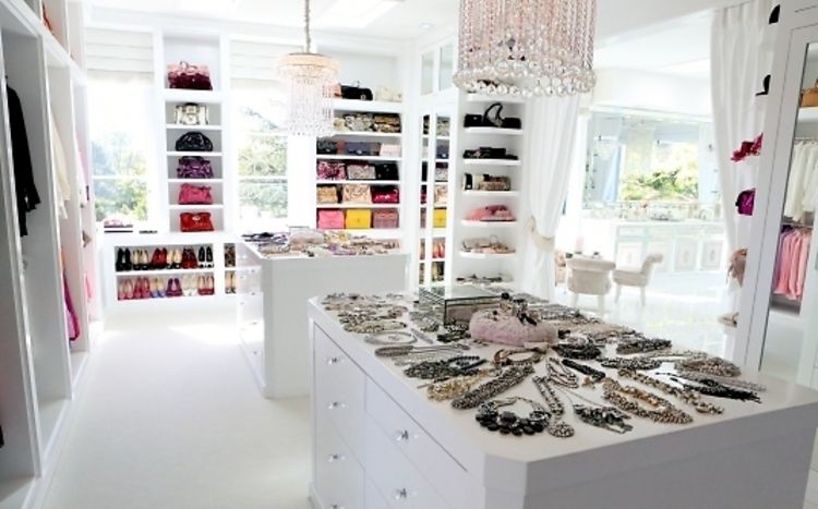 Exploring Celebrity Closets - Inside the Extravagant World