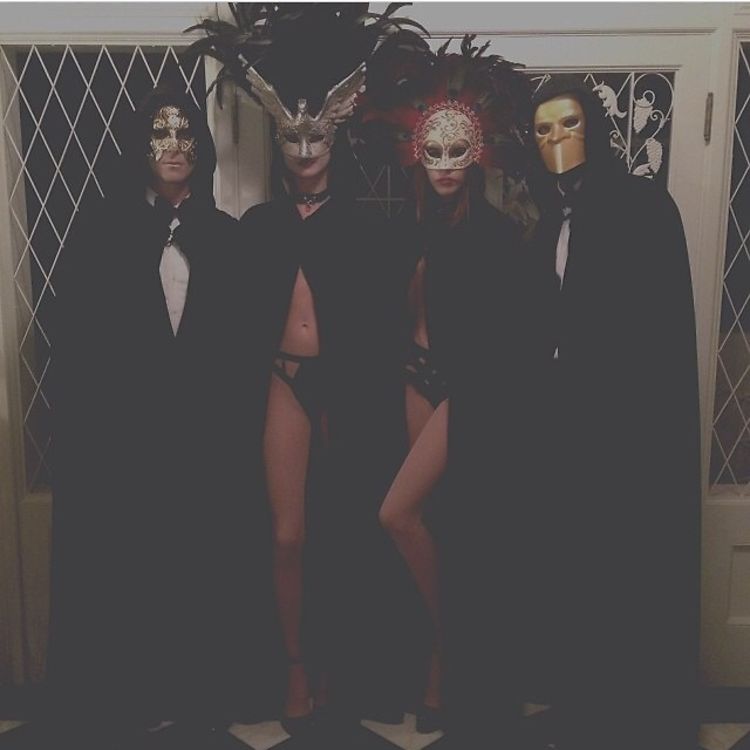 check out the stars who turned out in costumes for Maroon 5's 9th ...