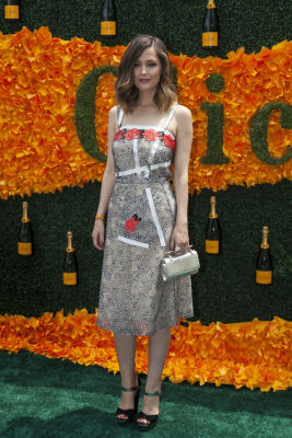 rose byrne in Veuve Clicquot Polo Classic 2016