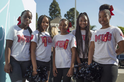 morning side-high-school-cheerleaders in Just Weaves By Just Extensions Opens Up Its First Premium Weaving Installation Store In Inglewood, California