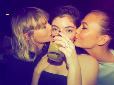 karlie kloss in Taylor Swift Throws Another Party. We're Not Impressed.