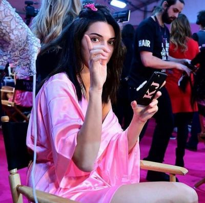 kendall jenner in Your Backstage Look At The 2016 Victoria's Secret Fashion Show In Paris