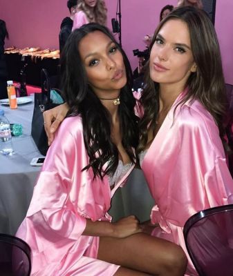 lais ribeiro in Your Backstage Look At The 2016 Victoria's Secret Fashion Show In Paris