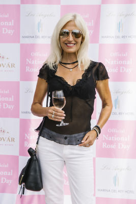 tracy kahm in National Rosé Day with BODVÁR