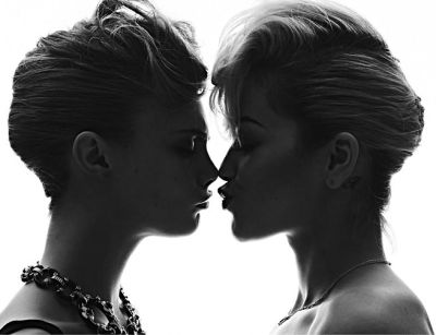 Cara Delevingne, Rita Ora 