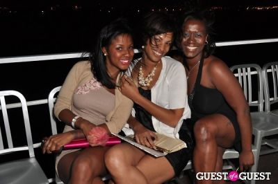 Signature Hits Yacht Party