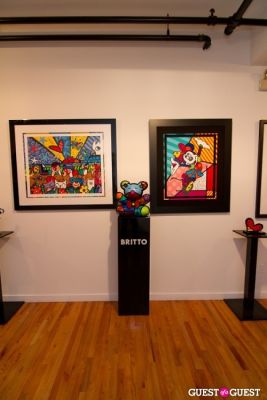 Bermano Art Exhibition Hosted By NY Jet Ladainian Tomlinson