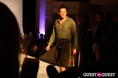 actor ioan-gruffudd in From Scotland With Love