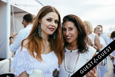 carie goldberg in Walk With Sally's 8th Annual White Light White Night