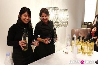 annie shapero in NATUZZI ITALY 2011 New Collection Launch Reception / Live Music