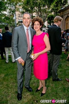 anthony l.-perricone in The Frick Collection Garden Party